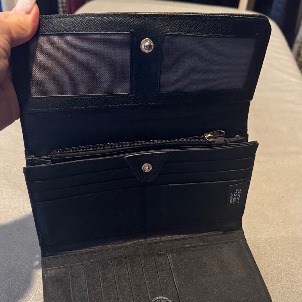 Tahari Black Clutch with Gold Accent - Picture 5 of 6